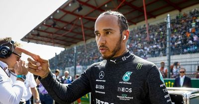 Lewis Hamilton issues snappy reply after Fernando Alonso's "idiot" dig after crash