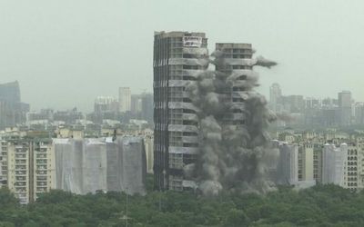 Video: Illegal 103-metre towers demolished in India