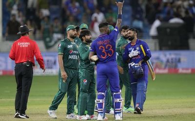 Morning Digest | India defeats Pakistan by five wickets in Asia Cup; New CJI’s stint to start off today with a host of civil liberties cases; and more