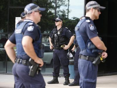 Qld probes begging, public drunkenness law