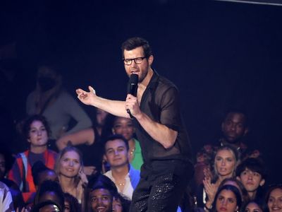 2022 MTV VMAs: Billy Eichner eviscerates ‘homophobe’ Supreme Court Justice Clarence Thomas