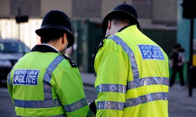 UK police asking officers to disclose any personal ties with news reporters
