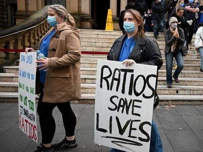 NSW nurses' union calling for free courses