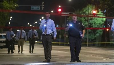 Woman killed, man hurt in car chase outside Morgan Park police station