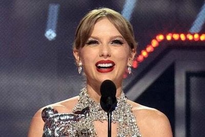 Taylor Swift announces new album Midnights as she scoops top MTV VMA prize