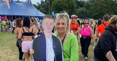 Woman brings cardboard cut-out of brother to festival after he died in car crash