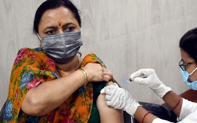 Publicise free COVID booster dose campaign: Centre tells FM radio channels