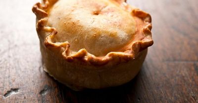 Man slammed for hospital bag packing blunder - as he brings girlfriend pie and talc