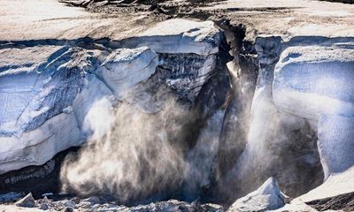 Major sea-level rise caused by melting of Greenland ice cap is ‘now inevitable’