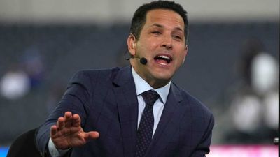 Adam Schefter Gets Roasted for Promoting Disgusting-Looking Pizza