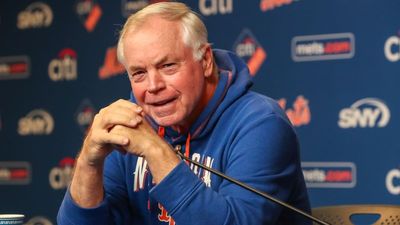 Mets Manager Buck Showalter Indicates He Will Dye Hair in Exchange for World Series