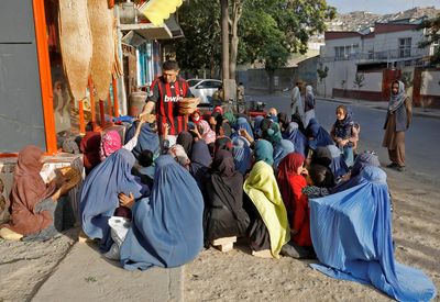 U.N. aid chief pushes for restart of Afghanistan development aid