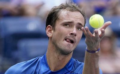 U.S. Open | Medvedev, Murray win; Ukraine’s Snigur stuns Halep