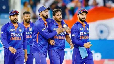 Asia Cup 2022, India vs Pakistan: How survivor Bhuvneshwar Kumar swung it his way