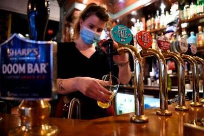Cost of living: Pubs and brewers warn over mass closures as energy bills leap 300%