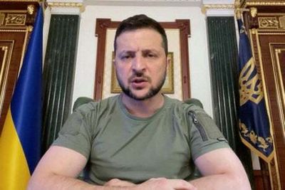 Ukraine: President Zelensky tells Russian troops to ‘flee for their lives’