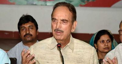 Big Jolt for Congress: Over 50 J&K Congress leaders quit party in support of Azad