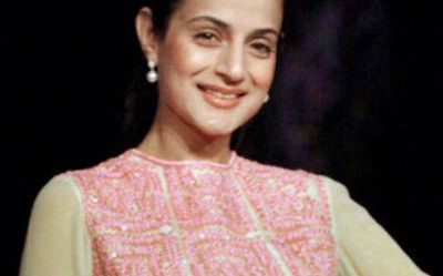 Supreme Court stays proceedings for offence of cheating, criminal breach of trust against actor Ameesha Patel