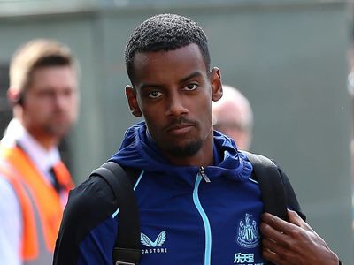 Alexander Isak facing race against time to make Newcastle debut
