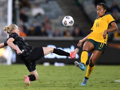 Young star Fowler joins Matildas camp