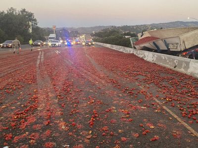 A tomato spill makes a major California highway a marinara mess