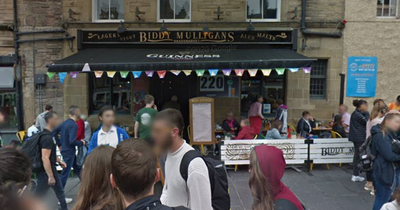 Popular Edinburgh pub daubed with 'scabs' graffiti as staff tidy up street