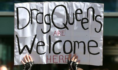 Armed left and rightwing protesters face off at ‘drag brunch’ in Texas