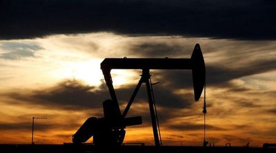 Oil Slides More than $7 on Inflation and Iraq Exports