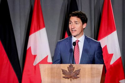 Canada's Trudeau to make minor cabinet reshuffle on Wednesday -source
