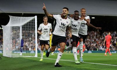 Aleksandar Mitrovic on target again as Fulham win to deny Brighton top spot