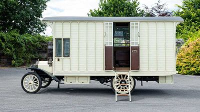 1914 Model T Motor Caravan Could Be The World's Oldest Motorhome