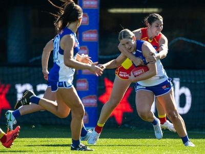 Irish star Wall tips influx for AFLW