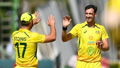 Australia records eight-wicket win over Zimbabwe to claim ODI series in Townsville