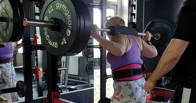 Gran-of-eight loses 18st after ditching walking frame to become bodybuilder