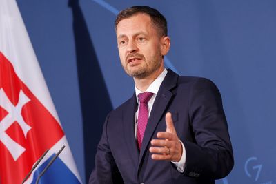 Slovak prime minister seeks deal to keep government together as economy minister resigns