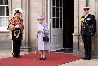 Queen to see in new UK leader in Scotland for first time