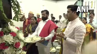 Maharashtra CM Eknath Shinde, Devendra Fadnavis, other leaders welcome Lord Ganesh at their homes
