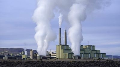 Greenhouse gas emissions, sea levels hit record highs in 2021