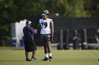 Ravens reportedly restructure contract of OT Ronnie Stanley