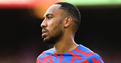 Arsenal send message to injured Pierre-Emerick Aubameyang amid Chelsea transfer reality