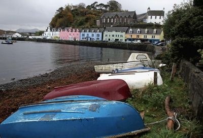 500m exclusion zone set up around sunken barge giving off smell of rotten eggs