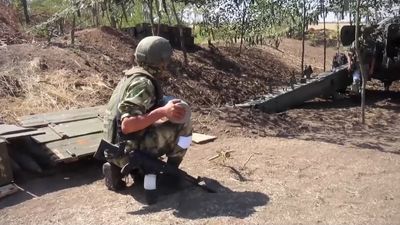 Russia Shows Off Its Artillery Allegedly Targeting Ukrainian Positions