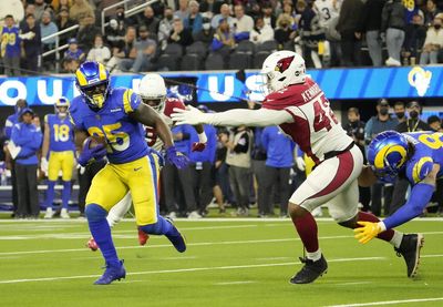 Chargers signing RB Sony Michel