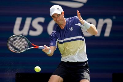 Andy Murray hits back after gruelling first set to reach US Open third round