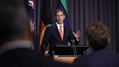 Treasurer responds to concerns over unions at Jobs Summit, Cameron Smith defends LIV Golf decision, and will Vladimir Putin attend Mikhail Gorbachev's funeral? — as it happened