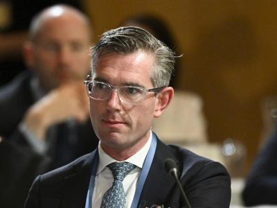 Fresh ultimatum in premier's union threat