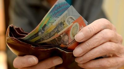 Who is eligible for the $450 cost-of-living payment in South Australia?