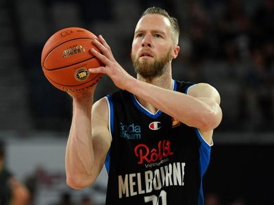Barlow shifts to United NBL coaching role