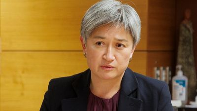 Penny Wong calls for quiet negotiations over gas project after Jose Ramos-Horta warns Timor Leste may turn to China