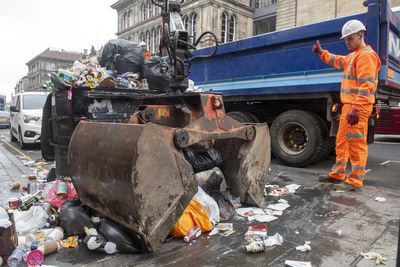 Waste services resume across Scotland as first wave of strike action ends